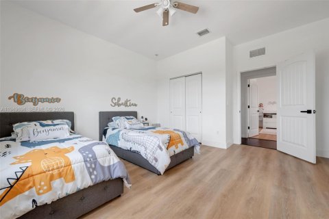 Купить виллу или дом в Гринакрес, Флорида 5 спален, 275.55м2, № 2005393 - фото 20