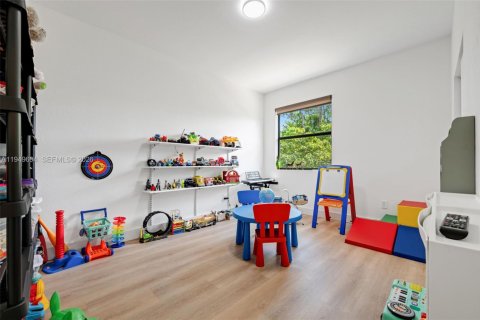 Купить виллу или дом в Гринакрес, Флорида 5 спален, 275.55м2, № 2005393 - фото 28