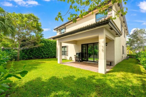 Купить виллу или дом в Гринакрес, Флорида 5 спален, 275.55м2, № 2005393 - фото 27