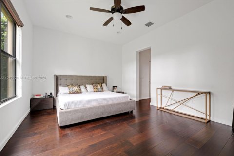 Купить виллу или дом в Гринакрес, Флорида 5 спален, 275.55м2, № 2005393 - фото 14