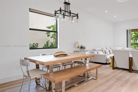 Купить виллу или дом в Гринакрес, Флорида 5 спален, 275.55м2, № 2005393 - фото 10