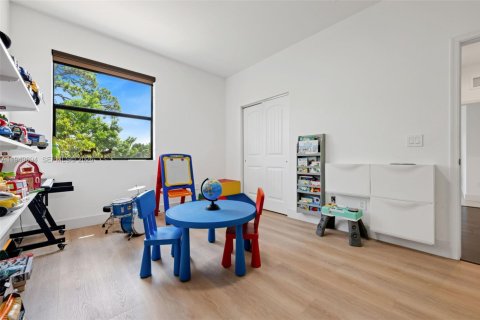 Купить виллу или дом в Гринакрес, Флорида 5 спален, 275.55м2, № 2005393 - фото 29