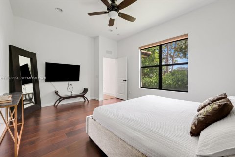 Купить виллу или дом в Гринакрес, Флорида 5 спален, 275.55м2, № 2005393 - фото 15