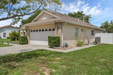 Casa en venta en Clermont, Florida, 3 dormitorios, 171.5 m2 № 1881293 - foto 2