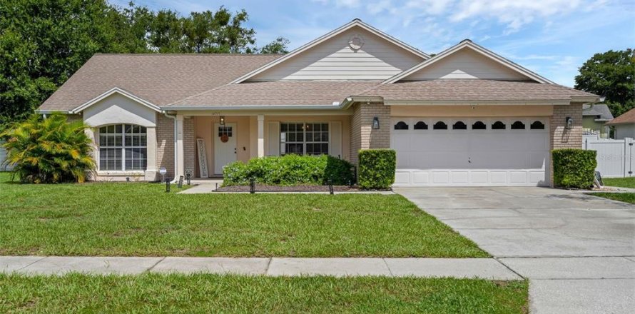 Casa en Clermont, Florida 3 dormitorios, 171.5 m2 № 1881293