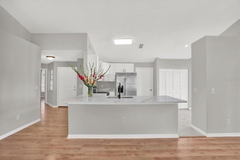 House in Tampa, Florida 3 bedrooms, 116.41 sq.m. № 1894010 - photo 9