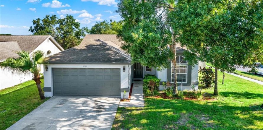 House in Tampa, Florida 3 bedrooms, 116.41 sq.m. № 1894010