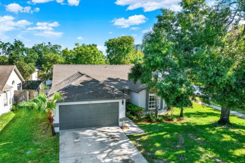 House in Tampa, Florida 3 bedrooms, 116.41 sq.m. № 1894010 - photo 2
