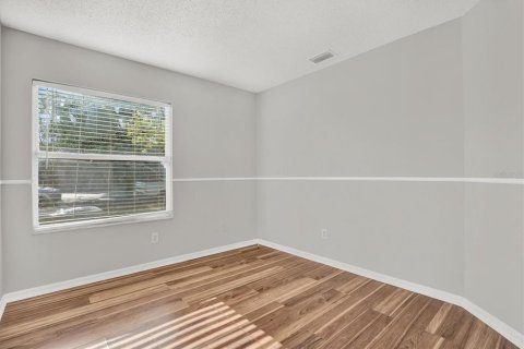 House in Tampa, Florida 3 bedrooms, 116.41 sq.m. № 1894010 - photo 24