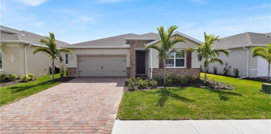 House in Cape Coral, Florida 3 bedrooms, 168.71 sq.m. № 1866170