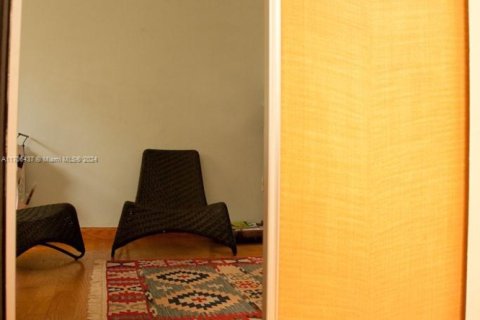 Townhouse in Miami, Florida 2 bedrooms, 89.19 sq.m. № 1953294 - photo 28