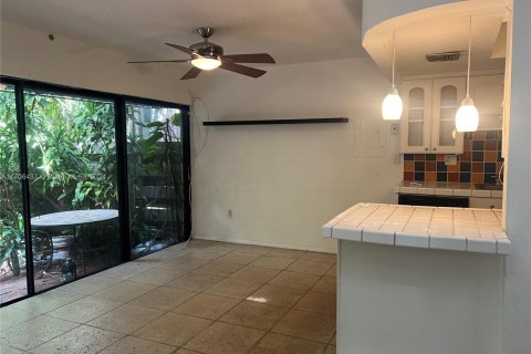 Townhouse in Miami, Florida 2 bedrooms, 89.19 sq.m. № 1953294 - photo 5