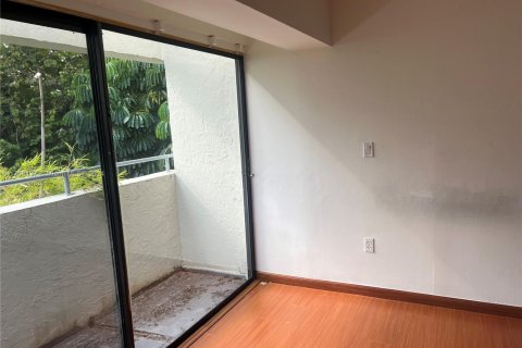 Townhouse in Miami, Florida 2 bedrooms, 89.19 sq.m. № 1953294 - photo 15