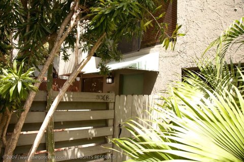 Townhouse in Miami, Florida 2 bedrooms, 89.19 sq.m. № 1953294 - photo 20