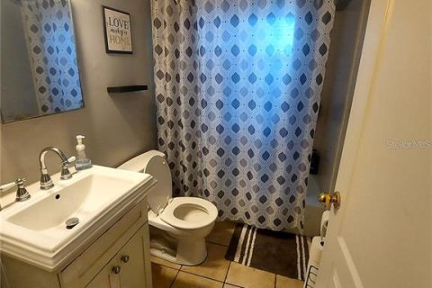 Immobilier commercial à vendre à DeLand, Floride: 3 chambres, 127.83 m2 № 2129571 - photo 3