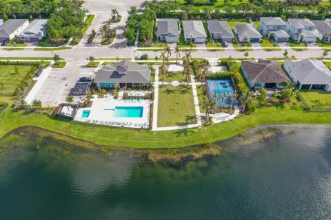 Casa en venta en Port St. Lucie, Florida, 3 dormitorios, 160.16 m2 № 2413185 - foto 4