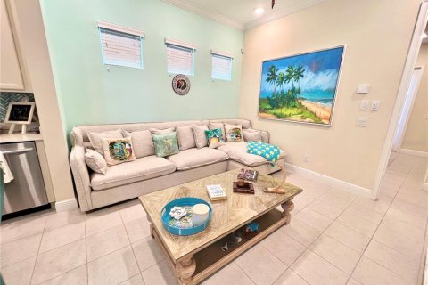 Villa ou maison à vendre à Kissimmee, Floride: 4 chambres, 130.99 m2 № 2306748 - photo 6