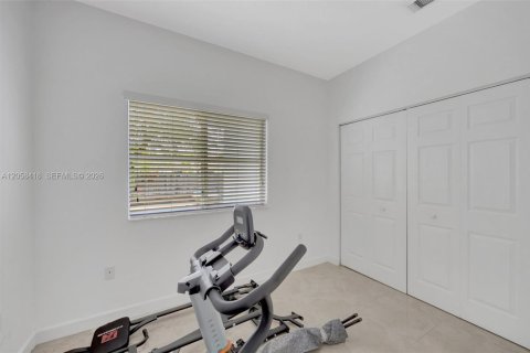 House in Homestead, Florida 3 bedrooms, 111.48 sq.m. № 2186401 - photo 11