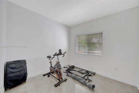 House in Homestead, Florida 3 bedrooms, 111.48 sq.m. № 2186401 - photo 10
