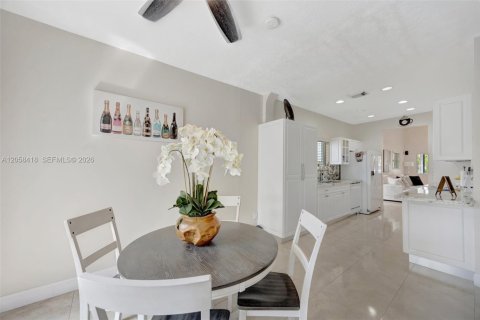 House in Homestead, Florida 3 bedrooms, 111.48 sq.m. № 2186401 - photo 17