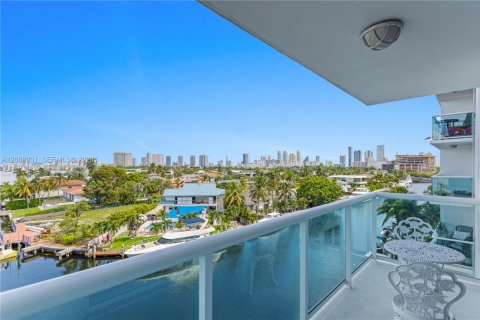 Copropriété à vendre à North Miami Beach, Floride: 1 chambre, 65.96 m2 № 2377372 - photo 4