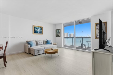 Copropriété à vendre à North Miami Beach, Floride: 1 chambre, 65.96 m2 № 2377372 - photo 8
