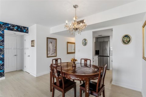 Copropriété à vendre à North Miami Beach, Floride: 1 chambre, 65.96 m2 № 2377372 - photo 28