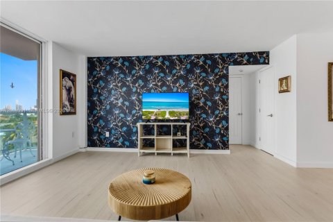 Copropriété à vendre à North Miami Beach, Floride: 1 chambre, 65.96 m2 № 2377372 - photo 10