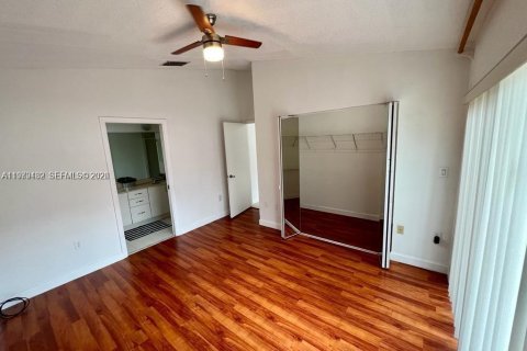 Adosado en alquiler en Doral, Florida, 3 dormitorios, 113.25 m2 № 2044750 - foto 21