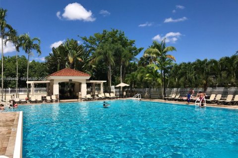 Adosado en alquiler en Doral, Florida, 3 dormitorios, 113.25 m2 № 2044750 - foto 10