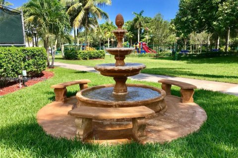 Adosado en alquiler en Doral, Florida, 3 dormitorios, 113.25 m2 № 2044750 - foto 9