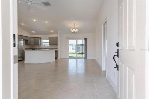 Villa ou maison à louer à The Villages, Floride: 3 chambres, 129.32 m2 № 1913041 - photo 2