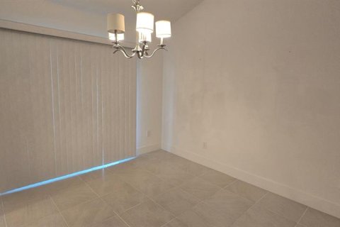 Villa ou maison à louer à The Villages, Floride: 3 chambres, 129.32 m2 № 1913041 - photo 17