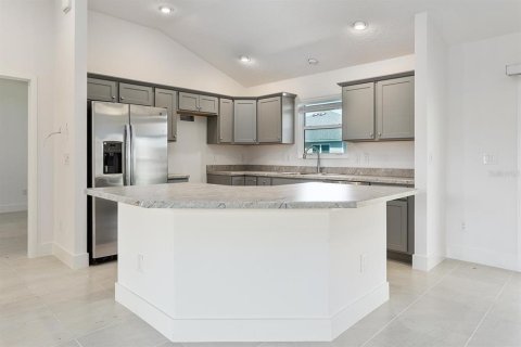 Villa ou maison à louer à The Villages, Floride: 3 chambres, 129.32 m2 № 1913041 - photo 4
