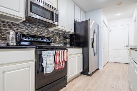 House in Orlando, Florida 3 bedrooms, 126.16 sq.m. № 1806785 - photo 5