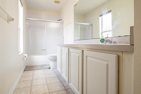 House in Orlando, Florida 3 bedrooms, 126.16 sq.m. № 1806785 - photo 13
