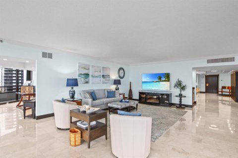 Condominio en venta en North Palm Beach, Florida, 3 dormitorios, 318.56 m2 № 2260162 - foto 2