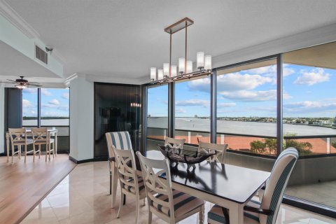 Condominio en venta en North Palm Beach, Florida, 3 dormitorios, 318.56 m2 № 2260162 - foto 7