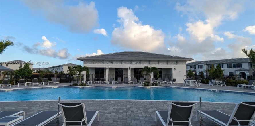 Таунхаус в Хомстед, Флорида 3 спальни, 129.41м2 № 2009052