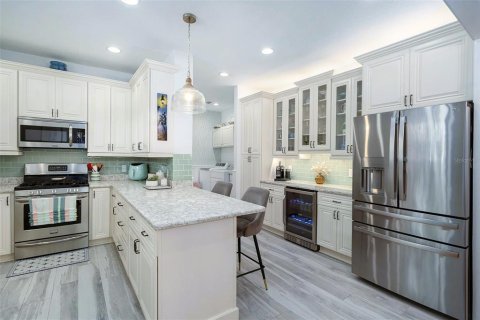 Casa en venta en Tampa, Florida, 3 dormitorios, 189.52 m2 № 1877389 - foto 15