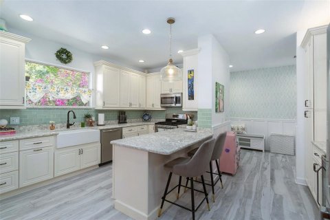 Casa en venta en Tampa, Florida, 3 dormitorios, 189.52 m2 № 1877389 - foto 13