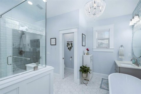 Casa en venta en Tampa, Florida, 3 dormitorios, 189.52 m2 № 1877389 - foto 28