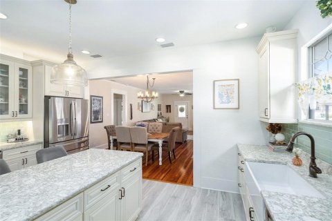 Casa en venta en Tampa, Florida, 3 dormitorios, 189.52 m2 № 1877389 - foto 17