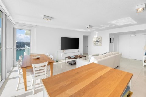 Condo in Miami Beach, Florida, 3 bedrooms  № 2027148 - photo 6