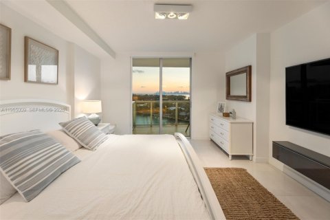 Condo in Miami Beach, Florida, 3 bedrooms  № 2027148 - photo 15