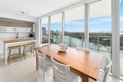 Condo in Miami Beach, Florida, 3 bedrooms  № 2027148 - photo 5