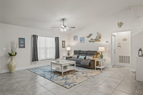 House in Summerfield, Florida 3 bedrooms, 148.36 sq.m. № 1746355 - photo 8