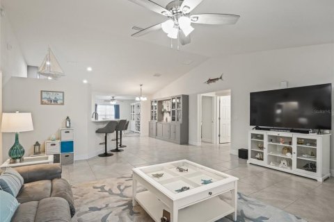 House in Summerfield, Florida 3 bedrooms, 148.36 sq.m. № 1746355 - photo 10