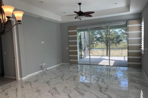 Casa en alquiler en Sarasota, Florida, 2 dormitorios, 146.69 m2 № 1795817 - foto 5