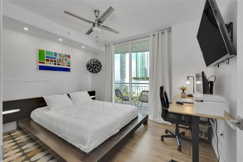 Condominio en venta en Miami, Florida, 3 dormitorios, 122.45 m2 № 1942620 - foto 17